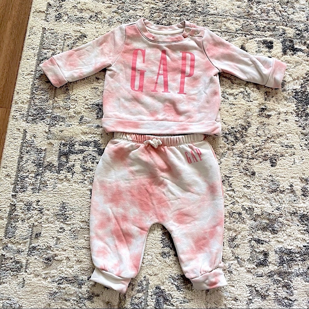 Baby gap tie dye sweatsuit sweatshirt sweatpants
